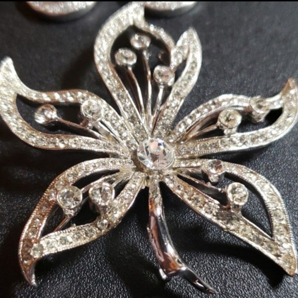 Vintage Kenneth J. Lane brooch and matching earrings-FINAL - Picture 4 of 7